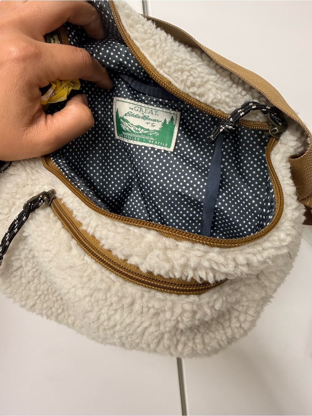 THE GREAT. Cream Sherpa Crossbody with Tan Trim